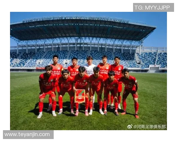 石家庄足球星崛起之路解析：从草根到职业的奋斗历程