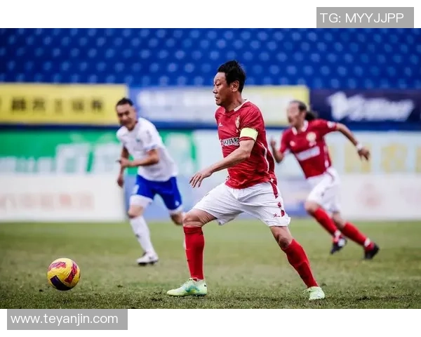 2025年中国足球超级联赛十大球星排名揭晓 哪些球员跻身榜单前十 2025年中国足球超级联赛十大球星排名揭晓 哪些球员跻身榜单前十